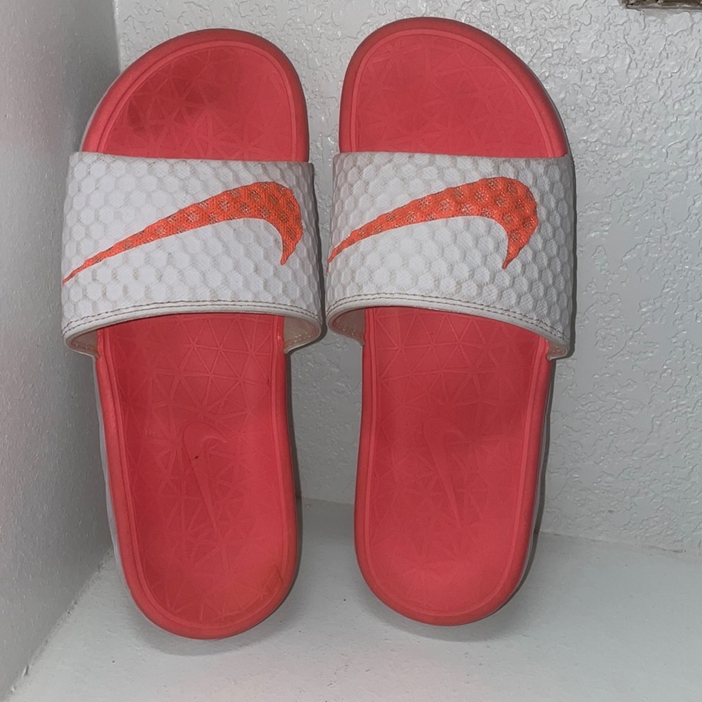 Nike Slides Women’s Size 6